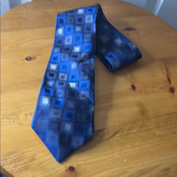 Murano Blue Geometric Silk Tie - Picture 1 of 2